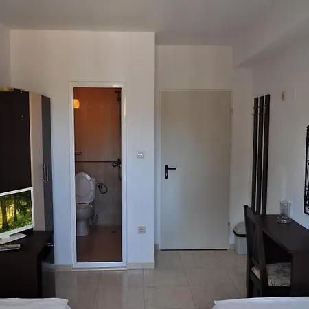 Pensión Family Daf Obzor