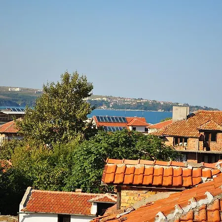 Family Daf Pensión 4*