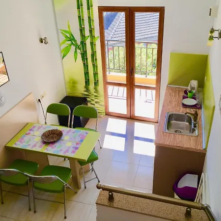 Family Daf Pensión 4*