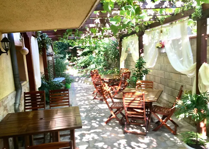 招待所 Family Daf 4*