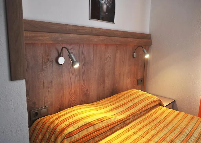 Family Daf 招待所