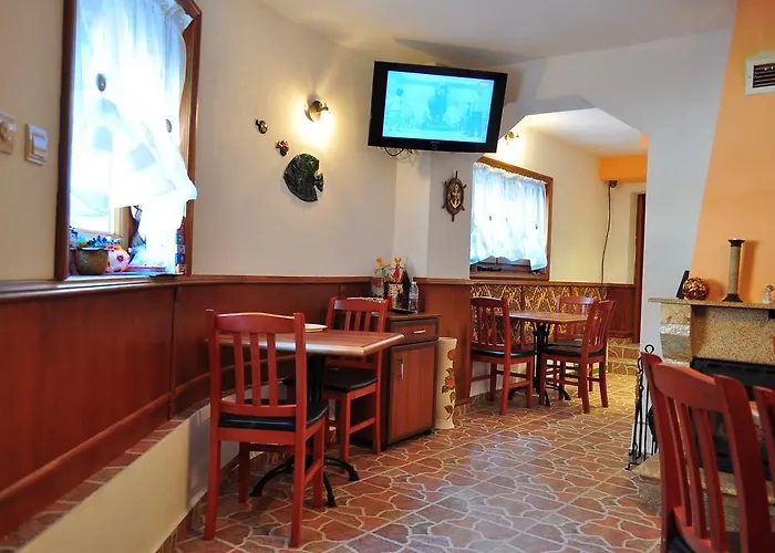 招待所 Family Daf 4*