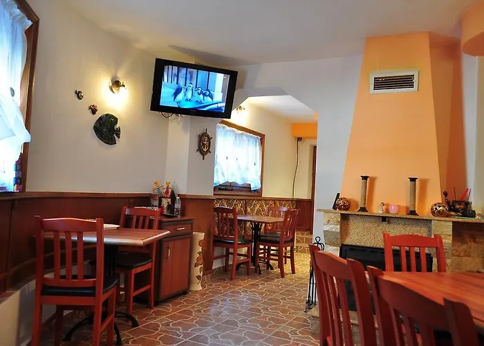 招待所 Family Daf 4*