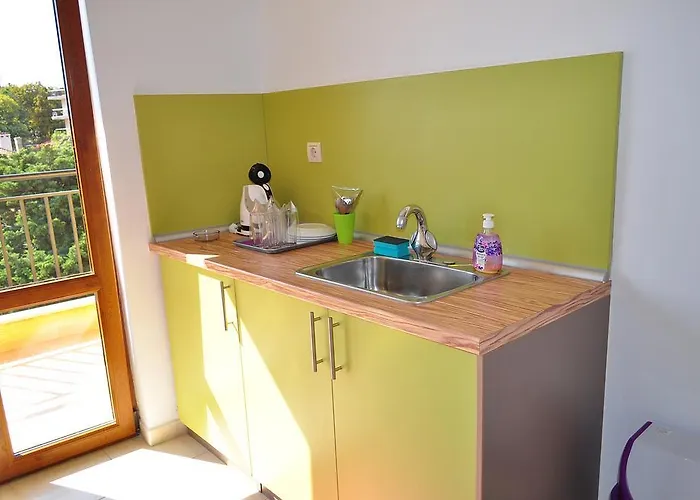 Family Daf 招待所