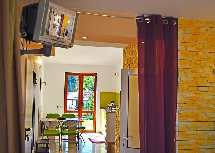 Family Daf 招待所 4*