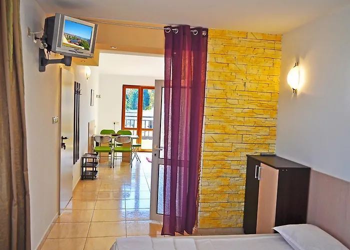 招待所 Family Daf 奥布佐尔