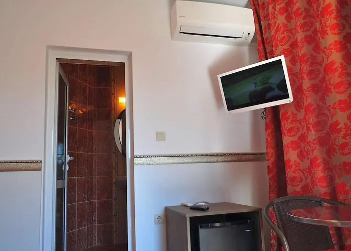 招待所 Family Daf