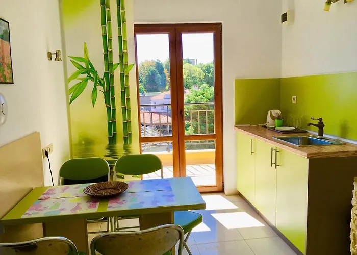 招待所 Family Daf